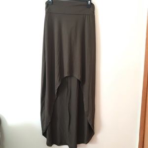 Zenana outfitters Hi-lo green maxi skirt size med
